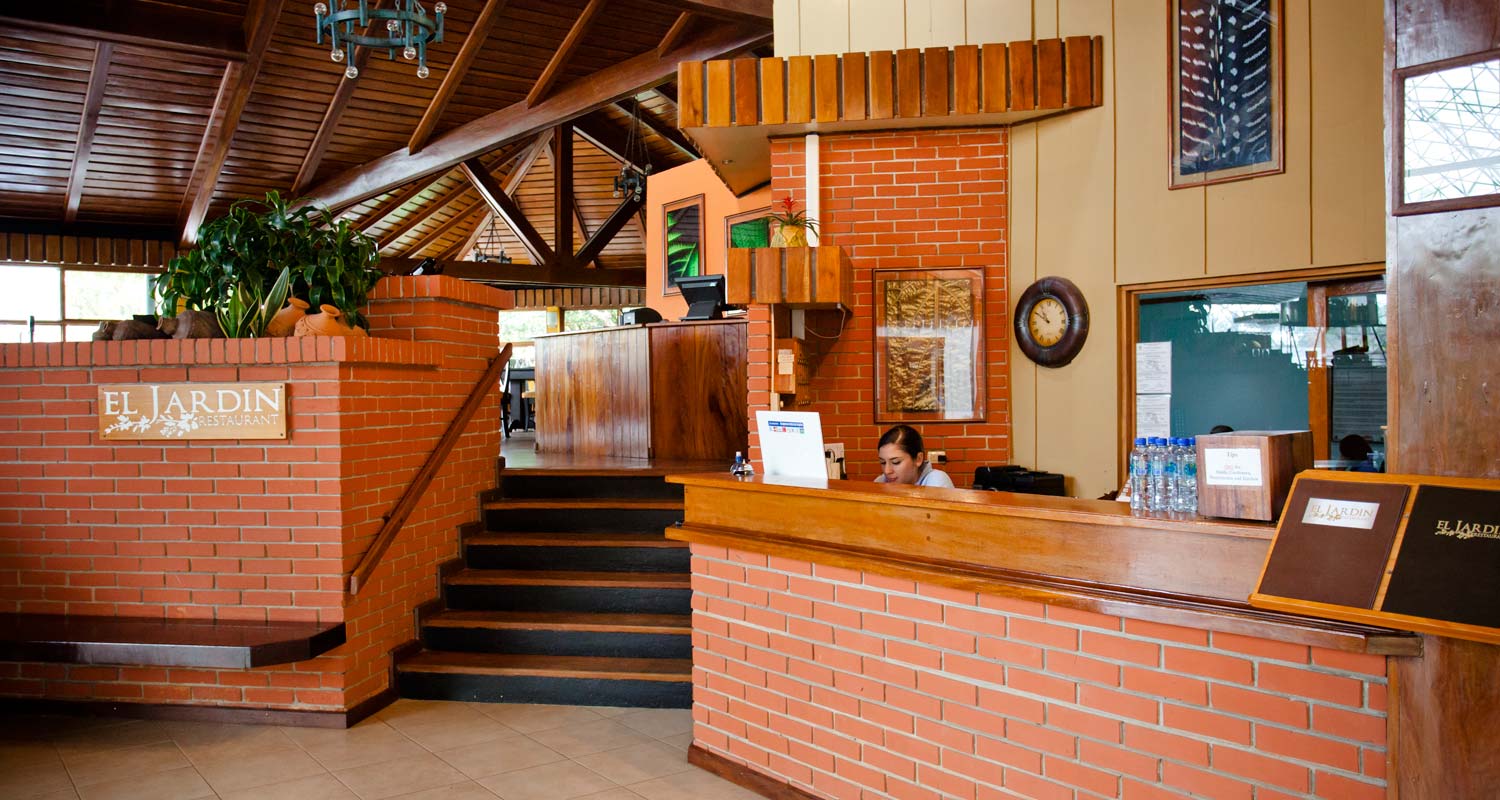 Monteverde Lodges Reception