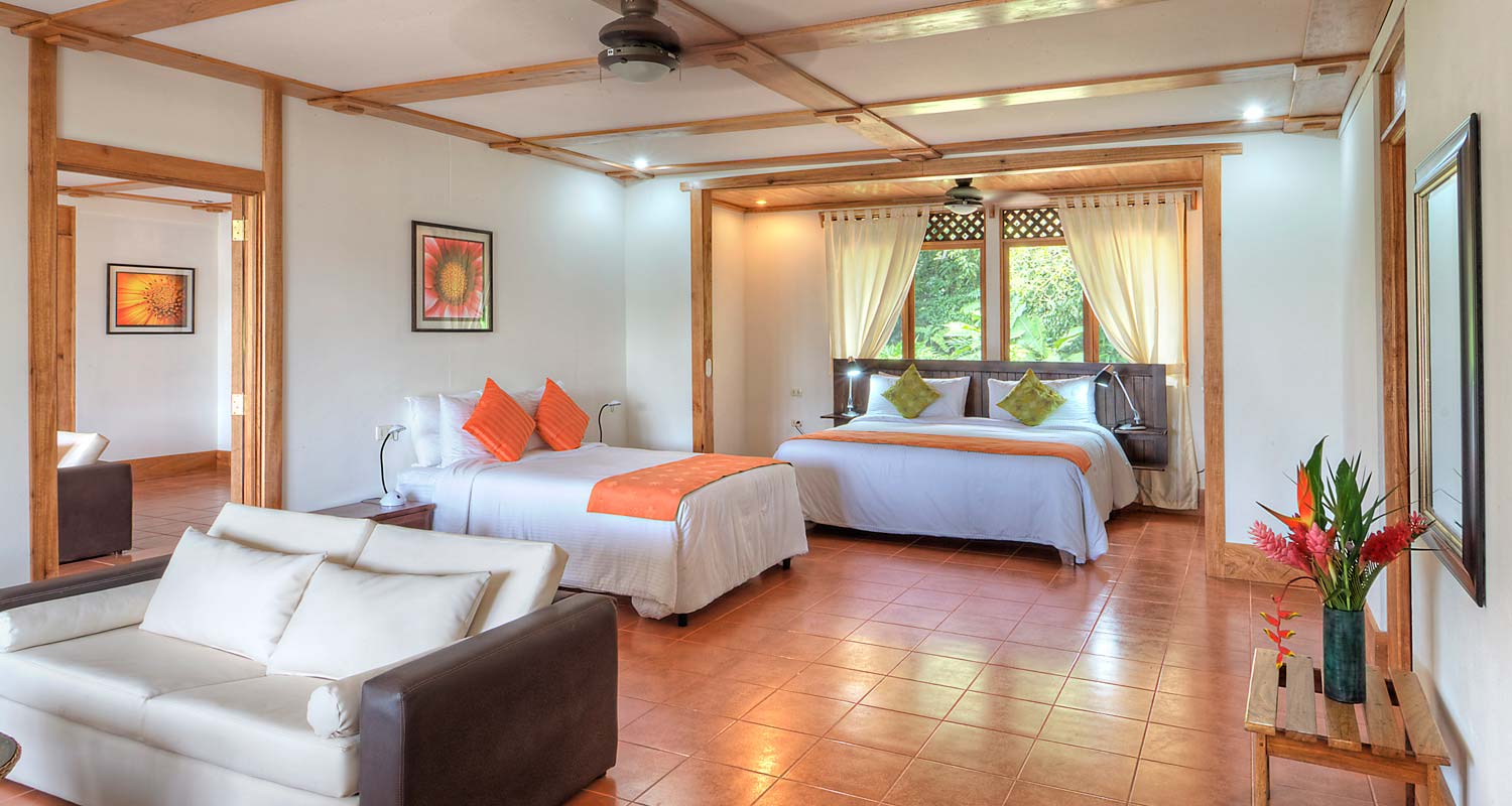 Tortuga Lodge Junior Suite Room