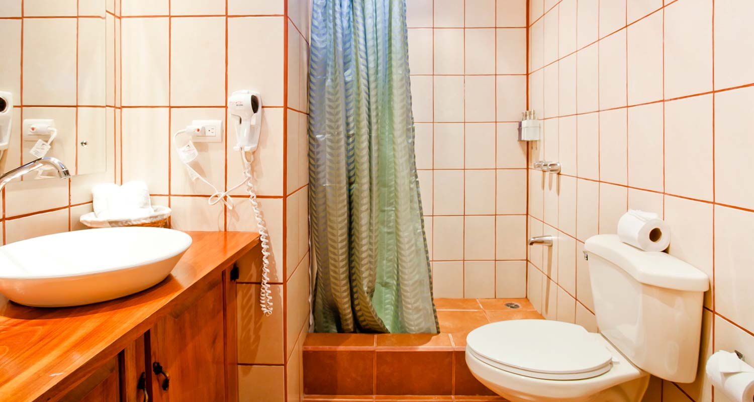 Monteverde Lodge Bathroom Garden Room