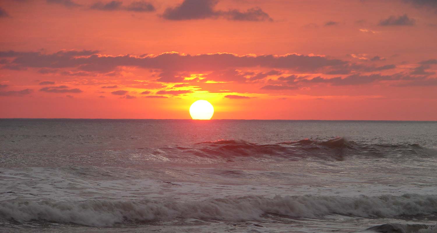 Manuel Antonio Bach Sunset